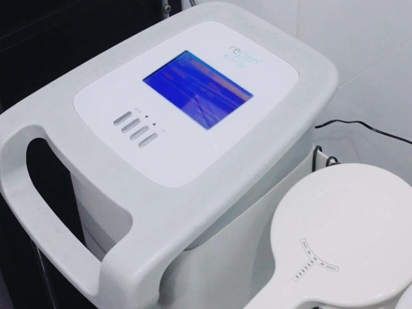 Hollywood Facial by Assist. Prof. Dr. Arif Baig Mirza image 1