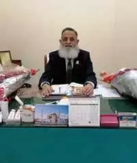 Dr. Malik Qamar Iqbal