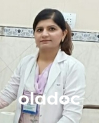 Gynecologist at Mukhtar Munir Hospital Lahore Dr. Gulshan Shiraz